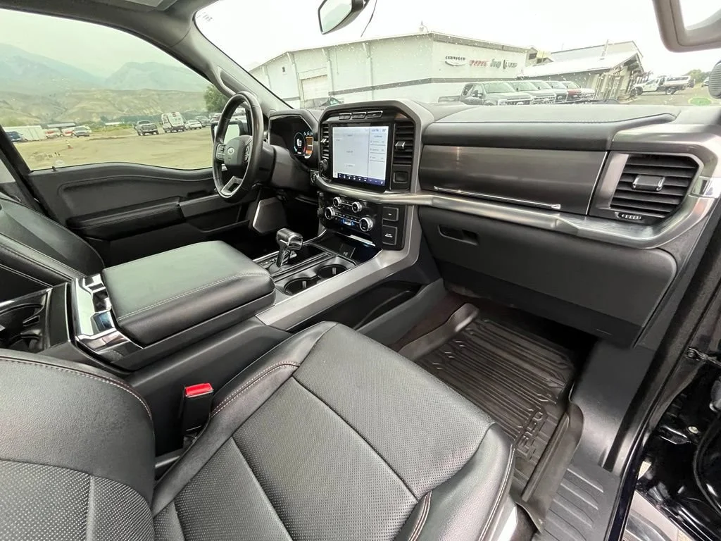 Used 2021 Blue Ford XL image 19