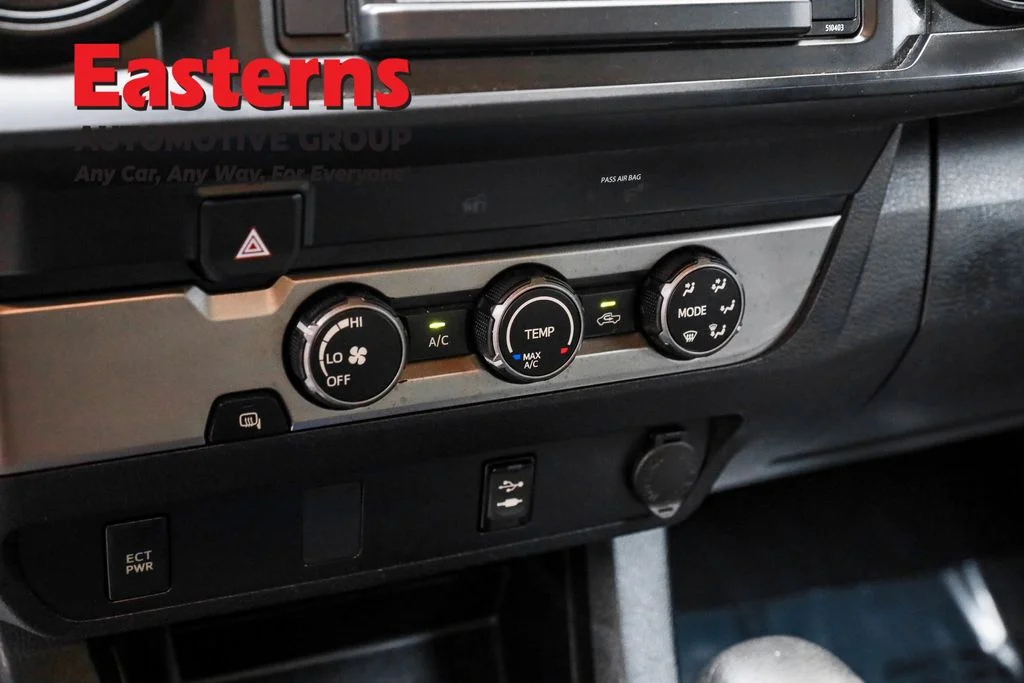 Used 2019 White Toyota SR image 19