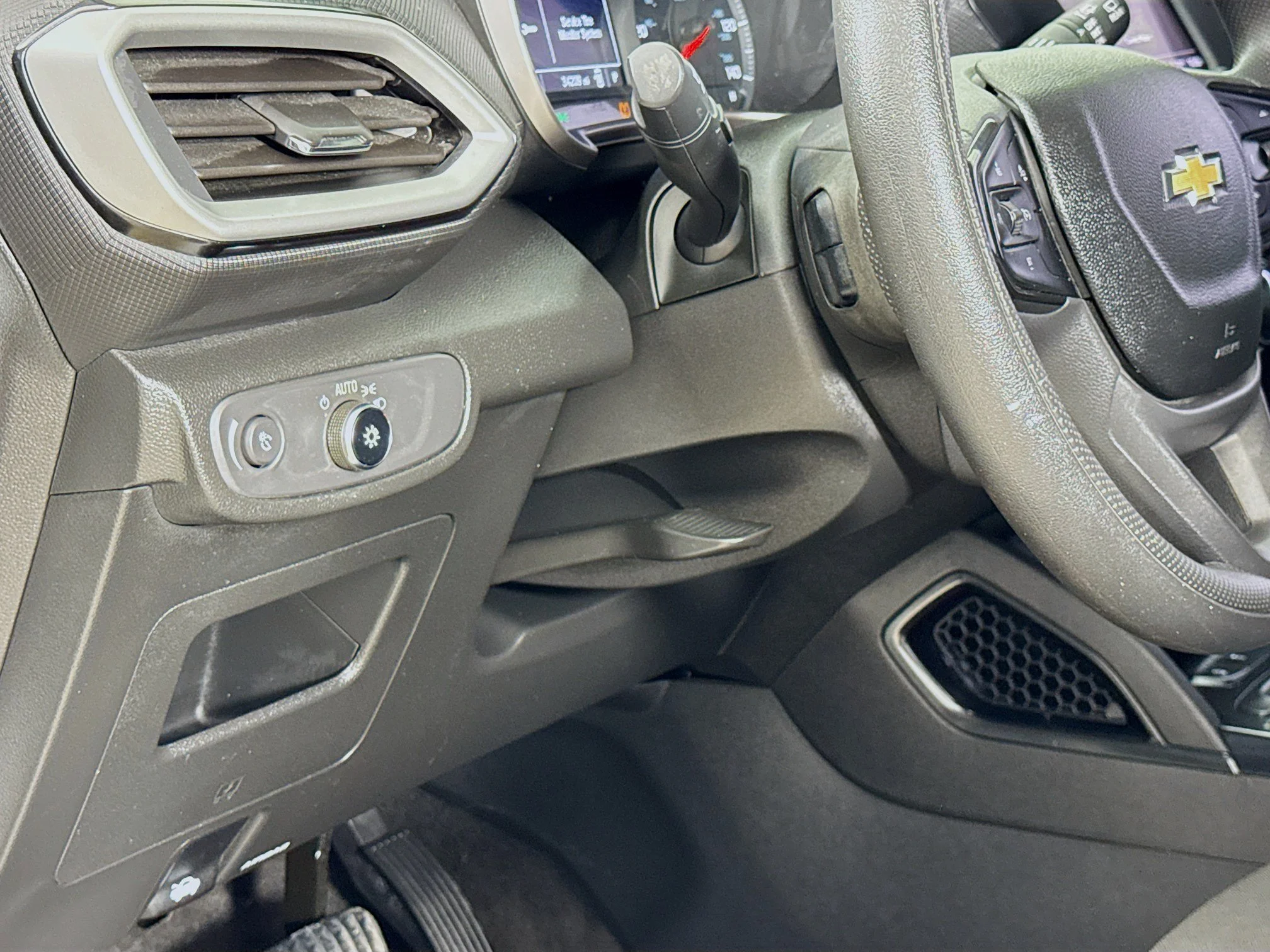 Used 2023 Summit White Chevrolet LS image 12
