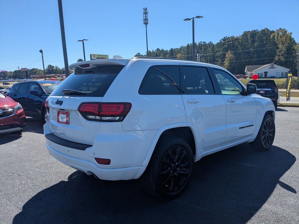 2021 Jeep Grand Cherokee Laredo X photo 4