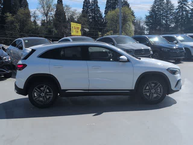 New 2026 Polar White Mercedes-Benz GLA 250 image 9