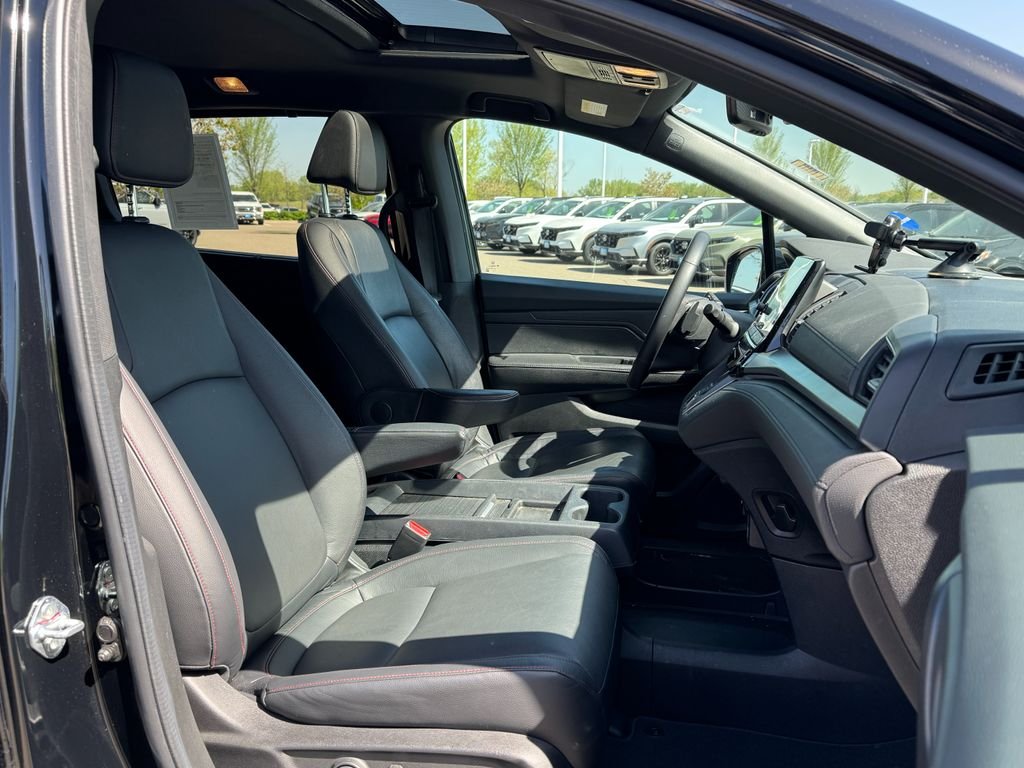2024 Honda Odyssey SPORT - Photo 7