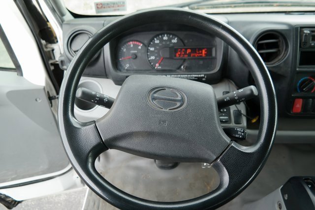 Used 2018  Hino  image 11