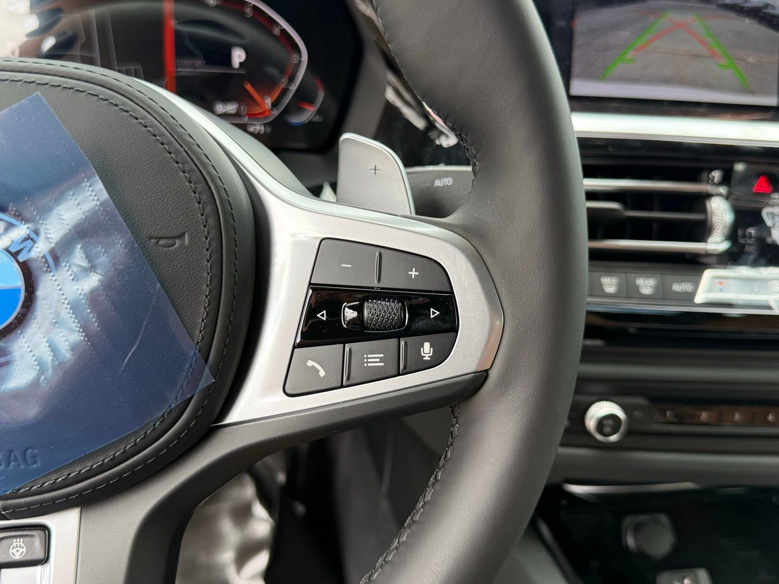 New 2026 Alpine White BMW sDrive30i image 24