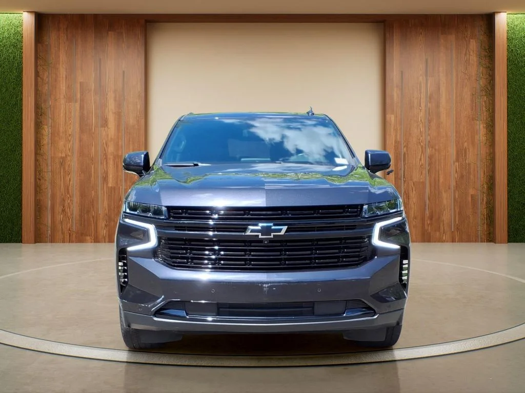 Used 2023 Gray Chevrolet RST image 2