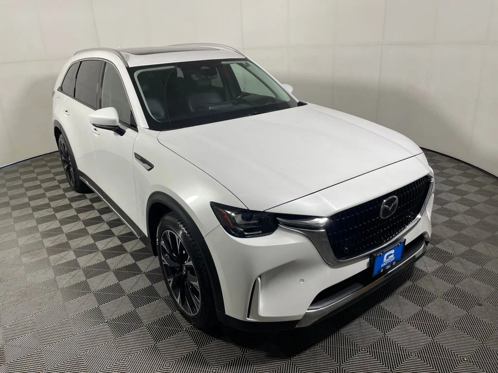2024 Mazda CX-90 PHEV Premium Package's photo
