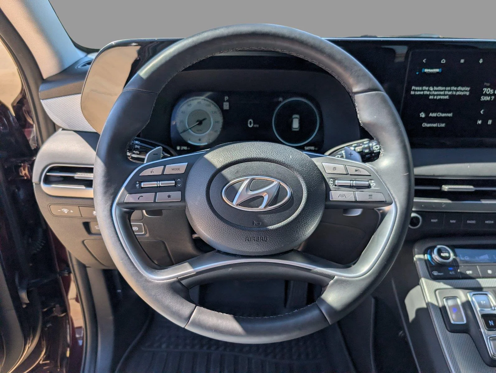 Used 2023 Sierra Burgundy Hyundai SEL image 35