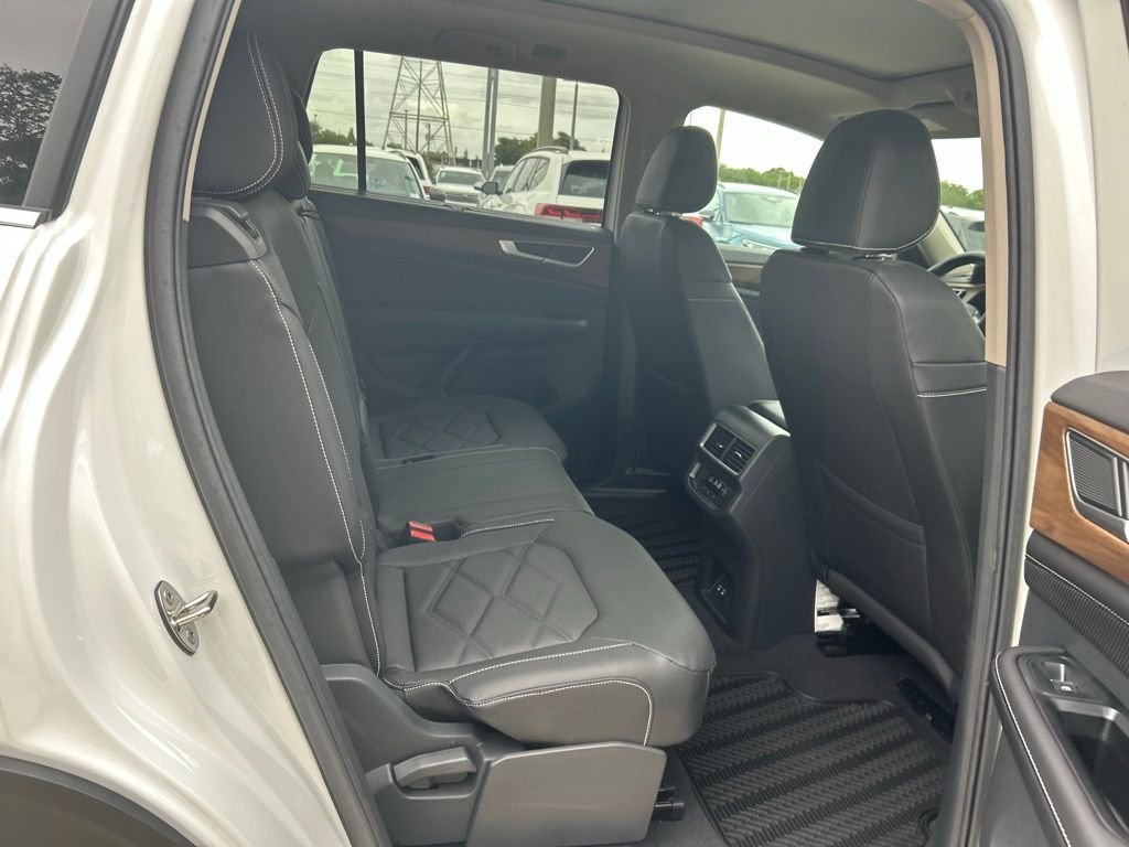 New 2026 White/off-white Volkswagen SE w/Technology image 36