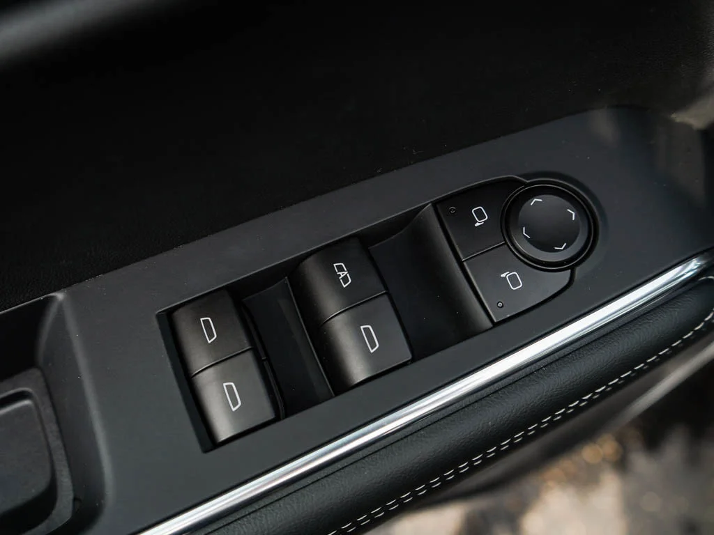 2026 GMC Acadia Elevation - Photo 18