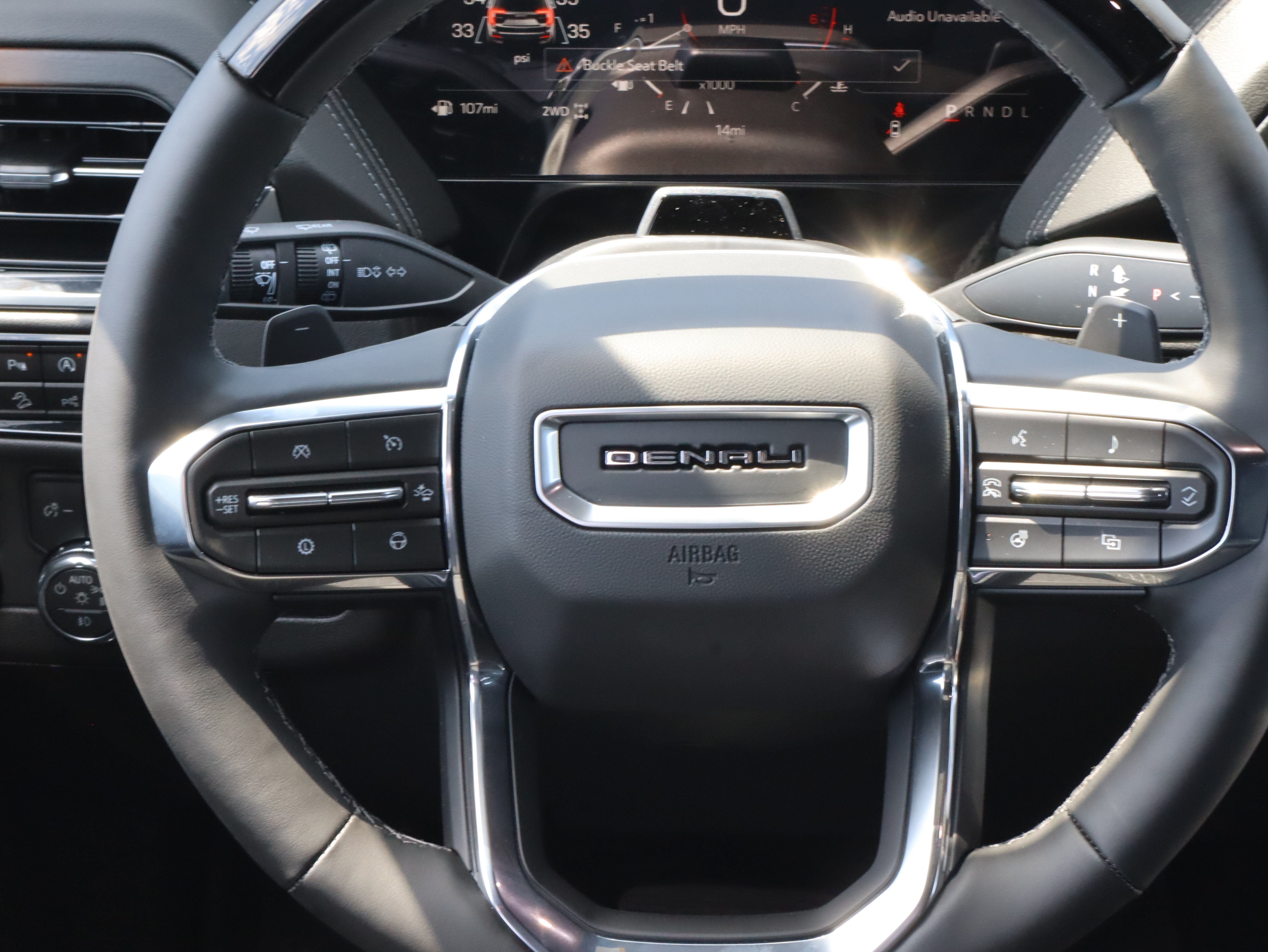 2026 GMC Yukon Denali - Photo 14