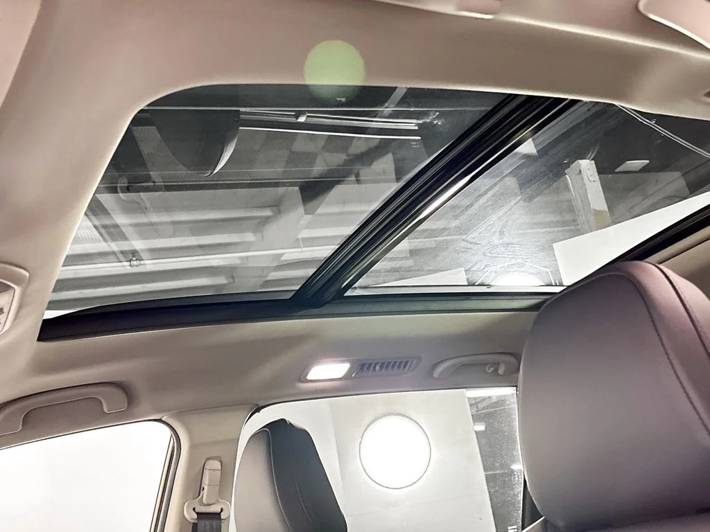 New 2026 AUTUMN GREEN METALLIC Subaru Onyx Edition Touring 7-Passenger image 19