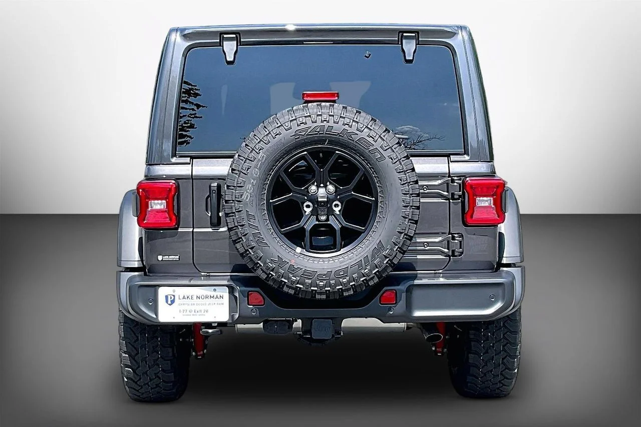 New 2026 Granite Crystal Metallic Clearcoat Jeep Willys image 7