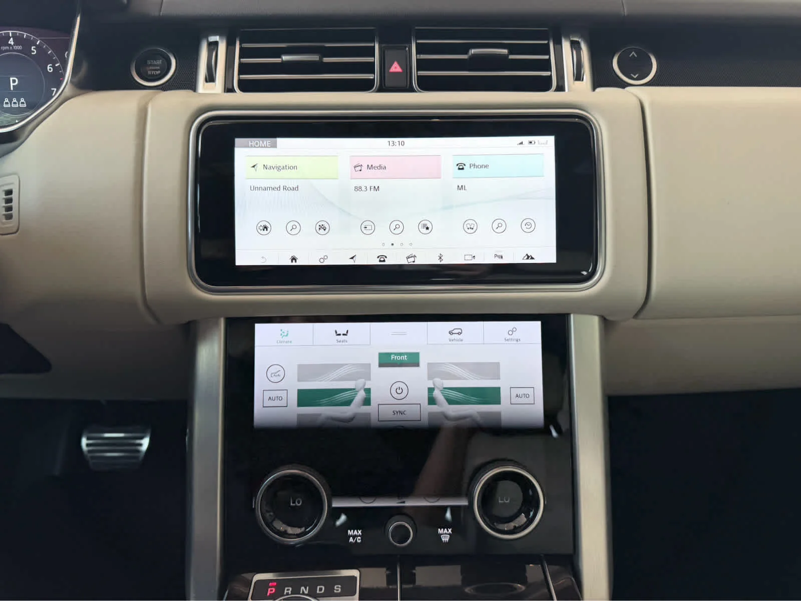 Used 2021  Land Rover Westminster image 18