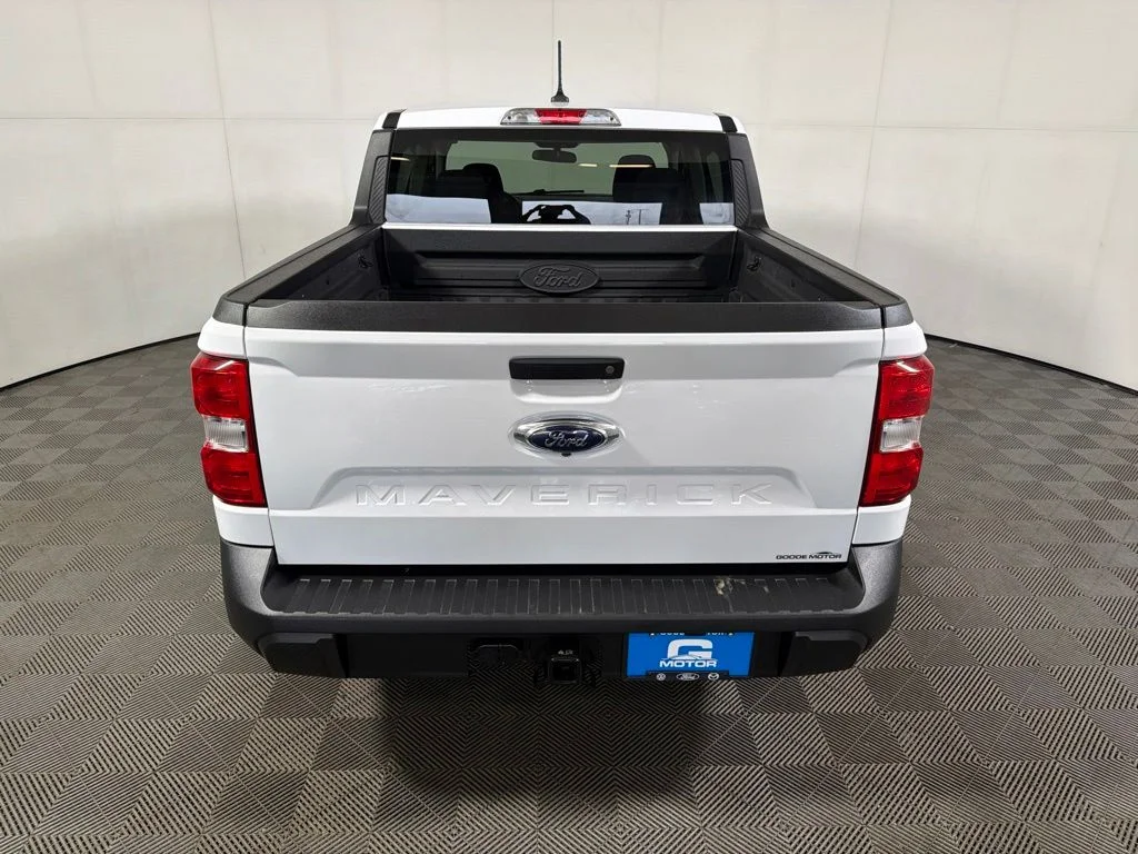 Used 2024 White Ford XLT image 7