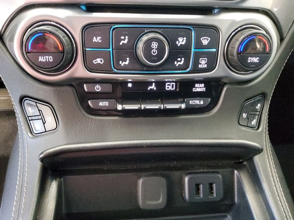 Used 2018 Silver Chevrolet Premier image 29