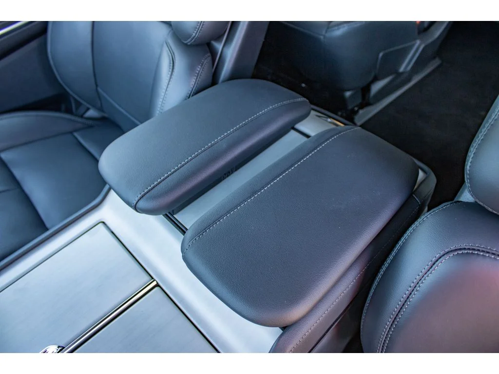 New 2026 Infinite Black Metallic Clearcoat Lincoln Reserve image 43