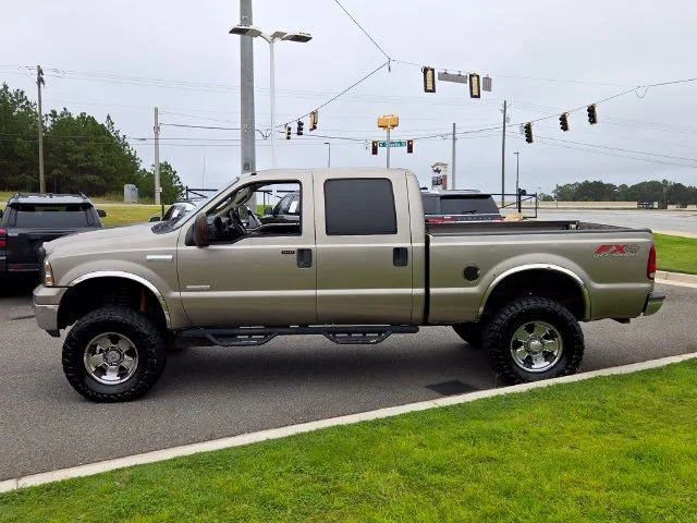 Used 2005  Ford Lariat image 4