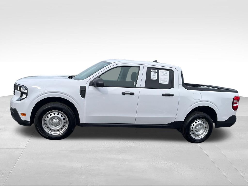 Used 2025 White Ford XL image 3