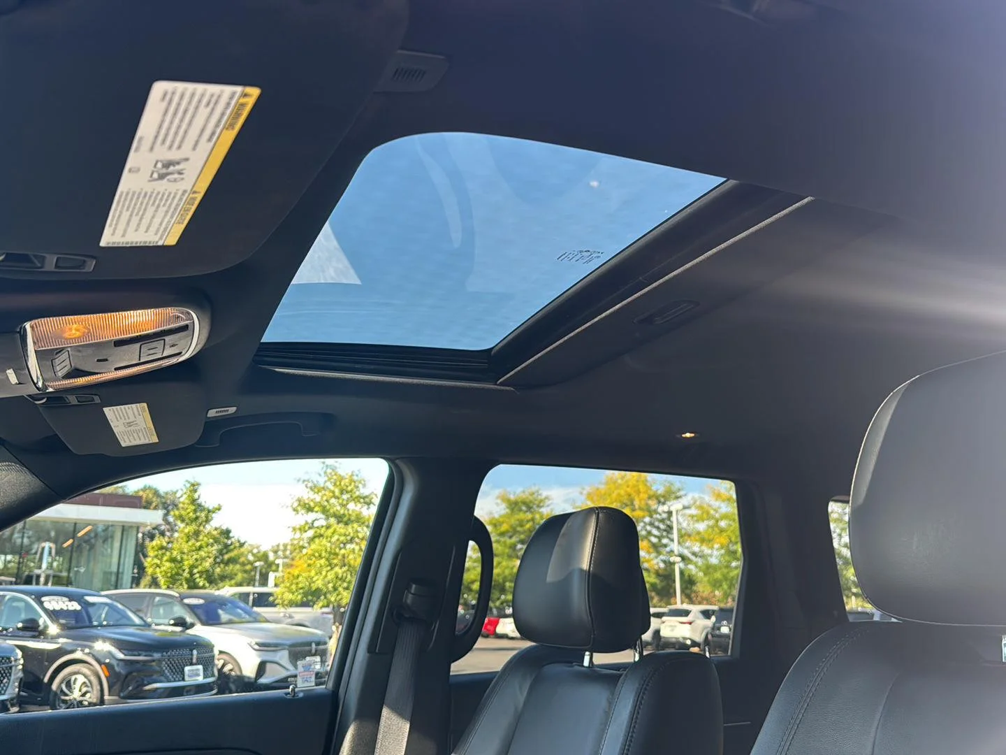Used 2022 Bright White Clearcoat Jeep Limited image 6
