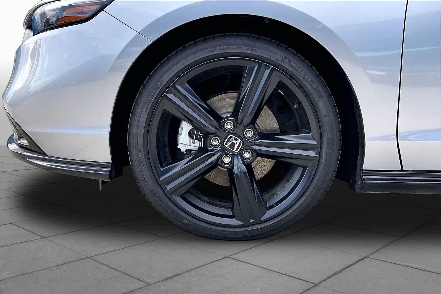 New 2026 Solar Silver Metallic Honda Sport-L Hybrid image 12