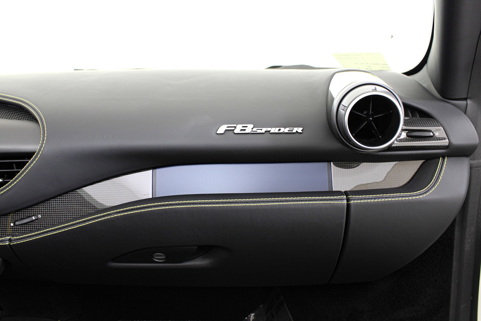 Used 2022 White Ferrari  image 48