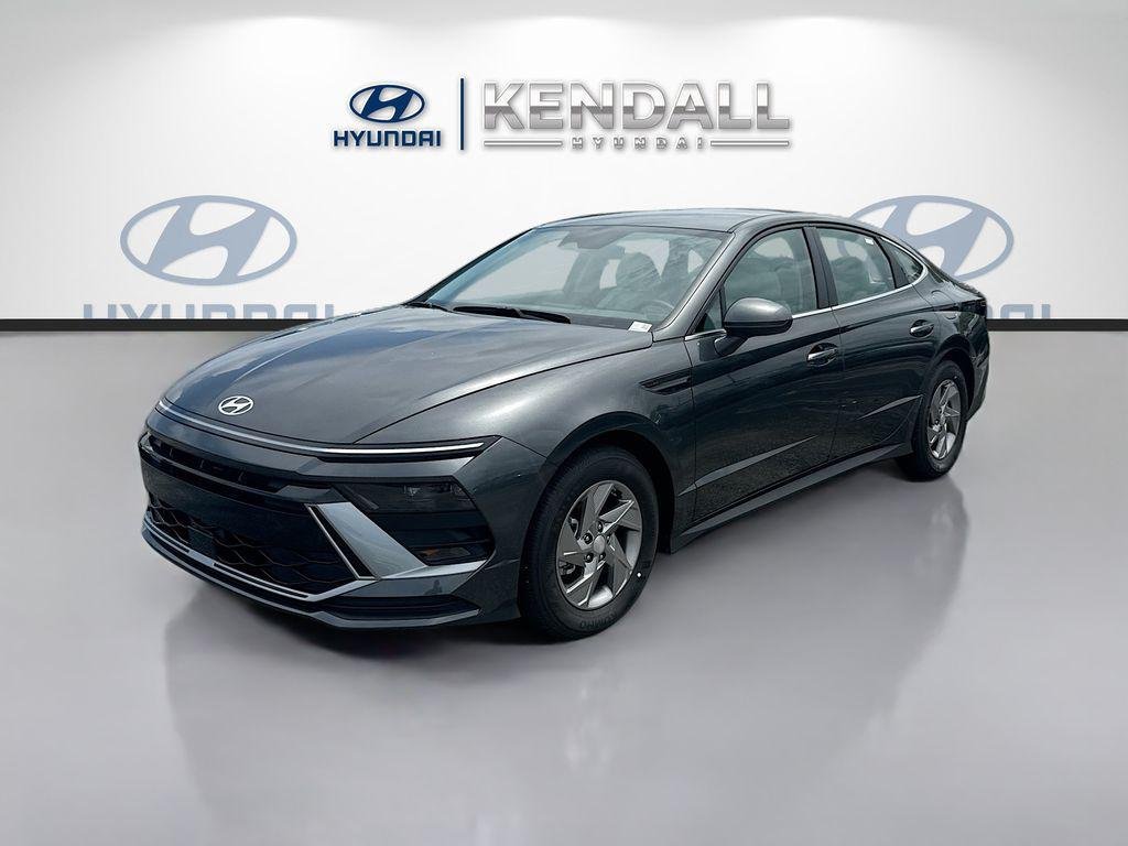 New 2026 Portofino Gray Hyundai SE image 3