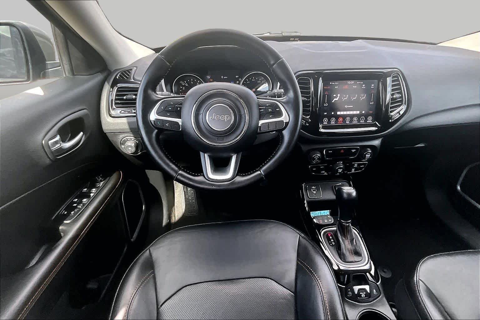 Used 2020 Sting-Gray Clearcoat Jeep Limited image 5