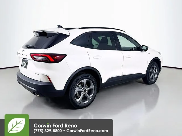 New 2026 Star White Metallic Tri-coat Ford ST-Line image 7