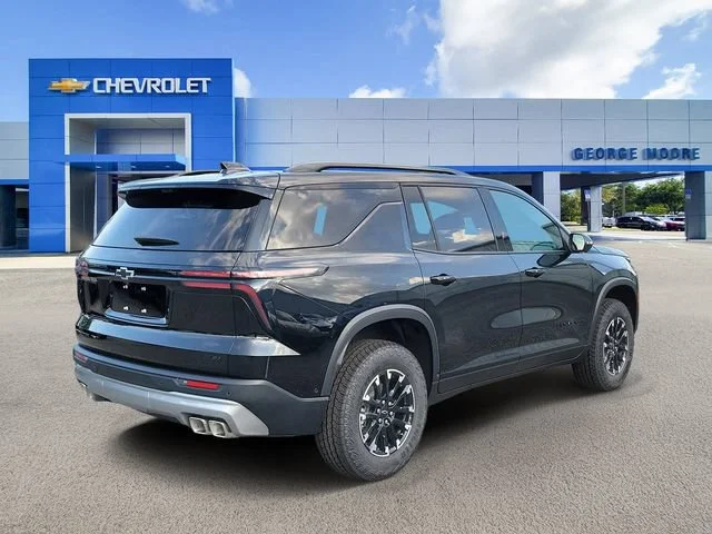 New 2026 Mosaic Black Metallic Chevrolet Z71 image 4