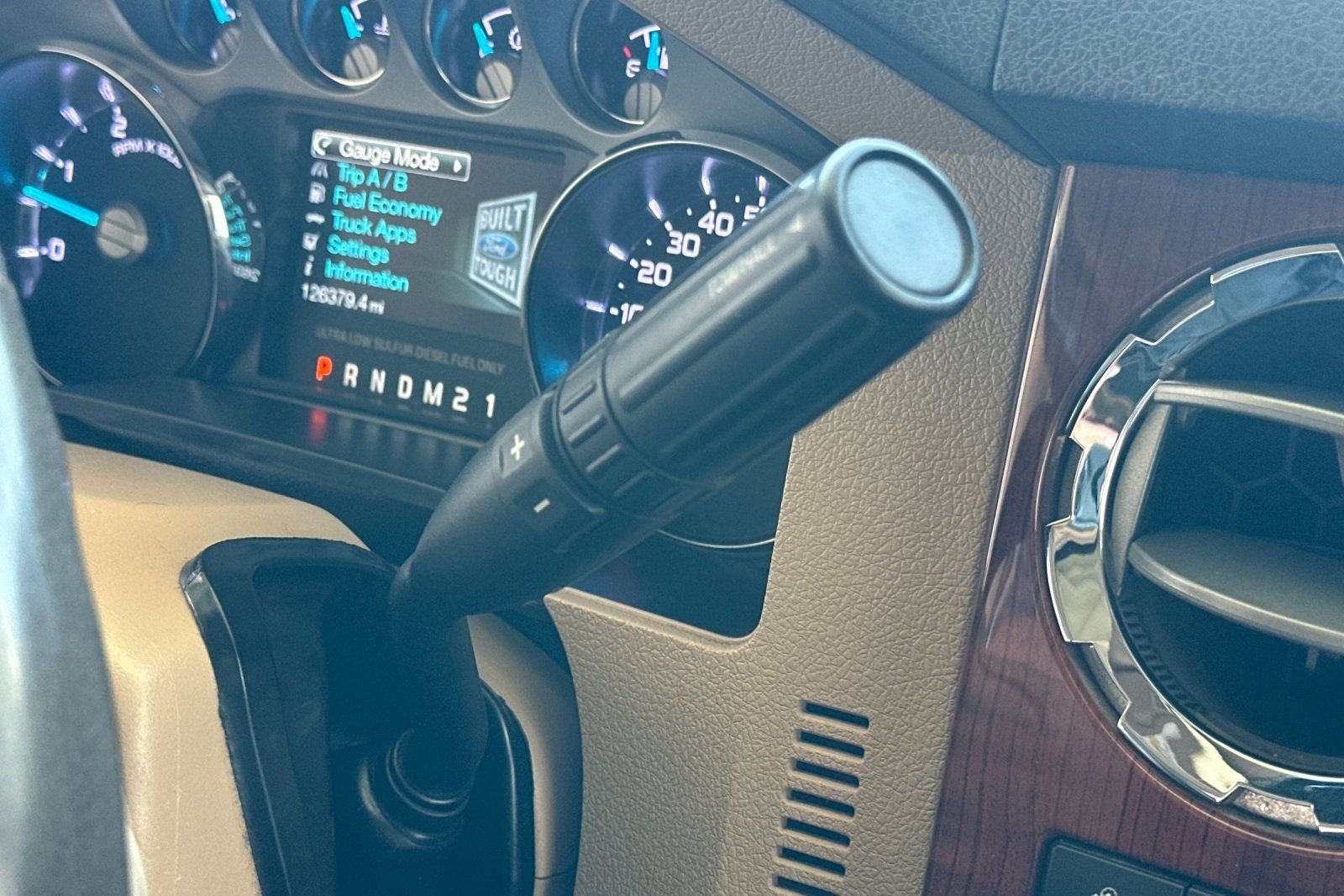 Used 2016 White Ford King Ranch image 21