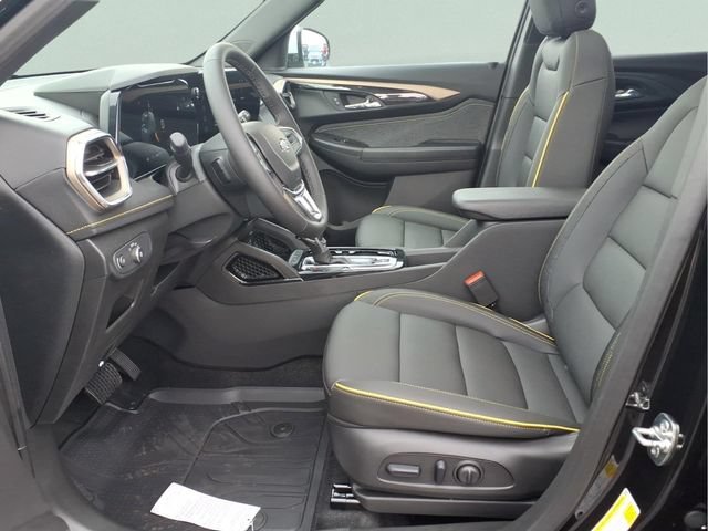 New 2026 Mosaic Black Metallic Chevrolet ACTIV image 17