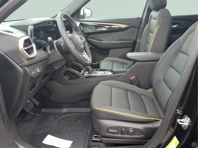 New 2026 Mosaic Black Metallic Chevrolet ACTIV image 17