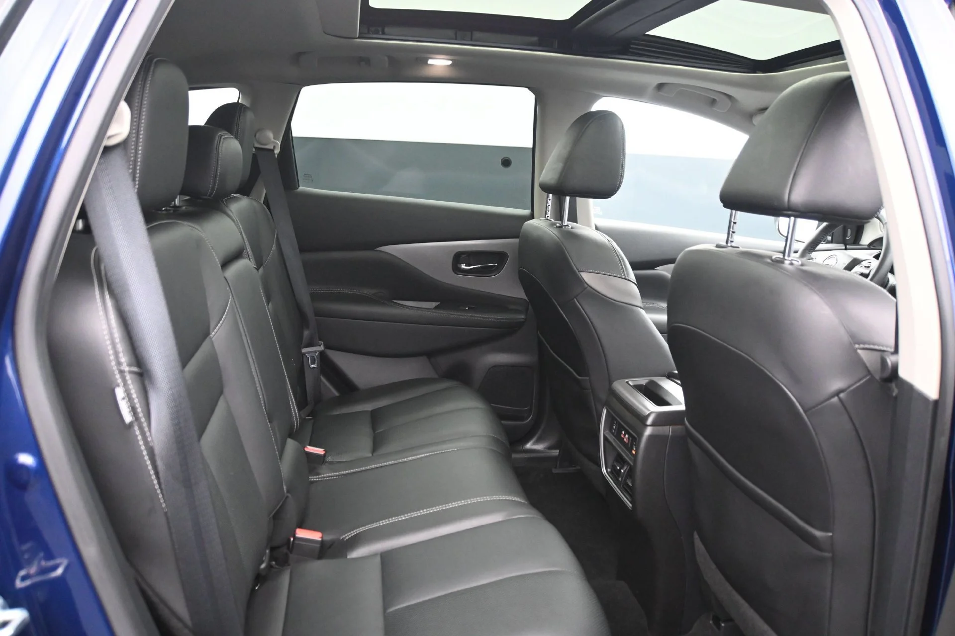 Used 2020 Deep Blue Pearl Nissan SL image 14