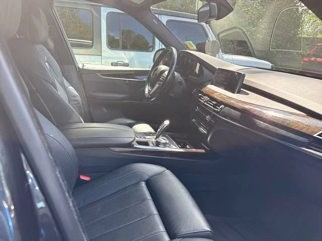 Used 2017 Dark Graphite BMW xDrive35i image 8