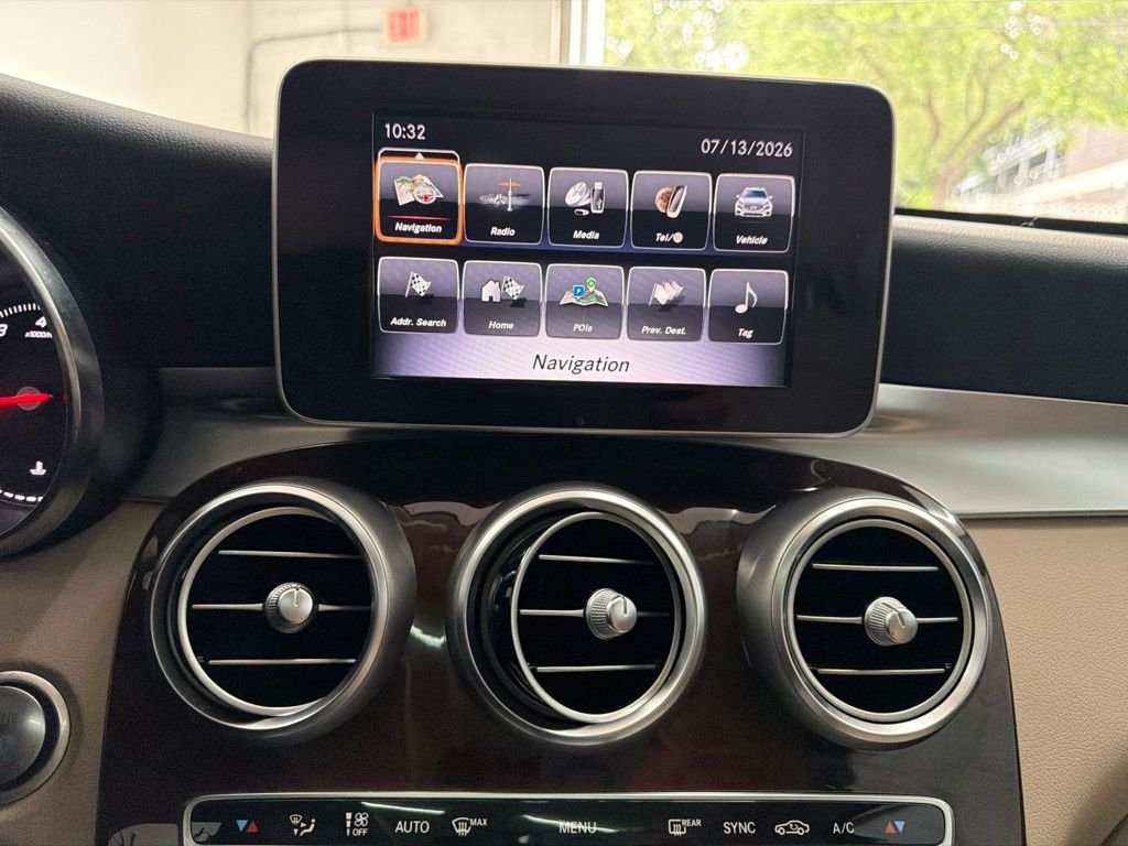Used 2018 Gray Mercedes-Benz GLC 300 image 34