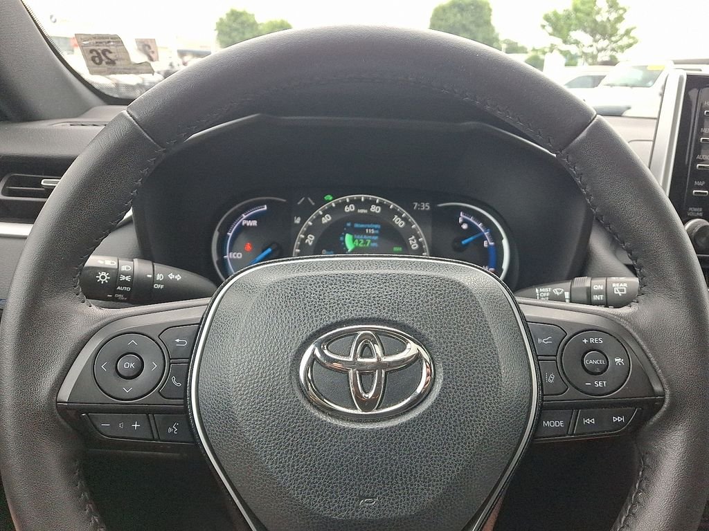 Used 2021 White Toyota XSE image 20