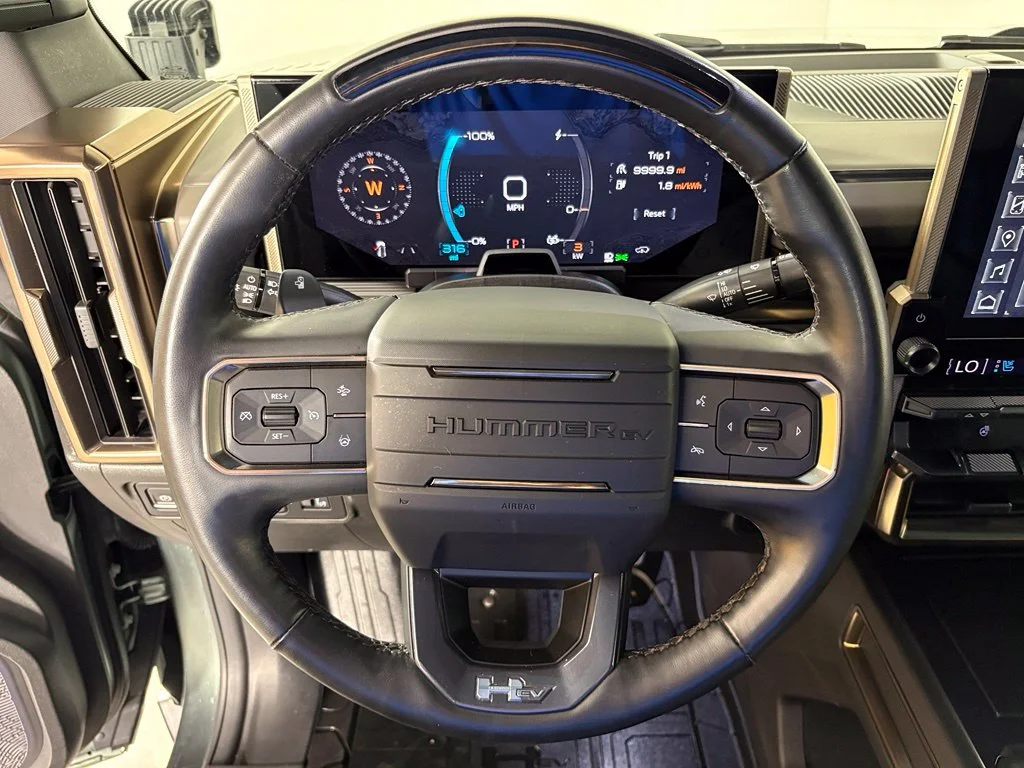 Used 2024 Green GMC 3X image 22