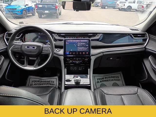 Used 2022 Silver Jeep 4xe image 9