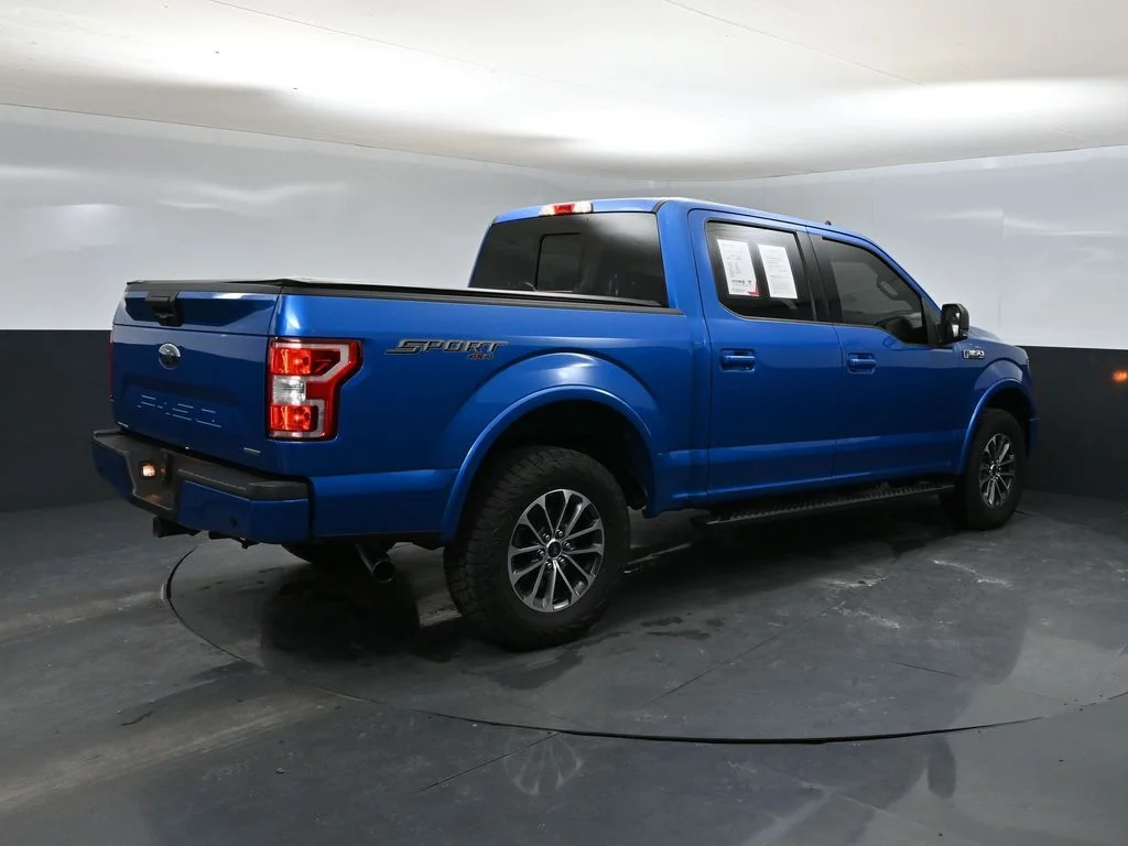 Certified Used 2020 Blue Ford XLT image 4