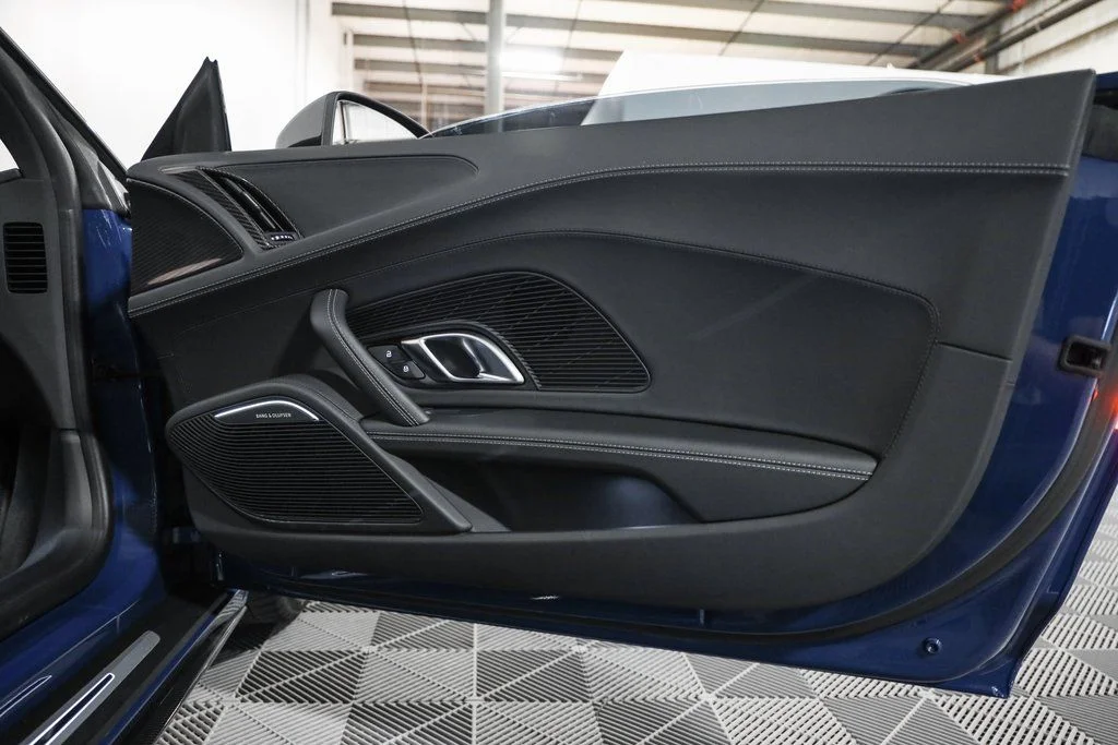 Used 2023 Blue Audi V10 performance image 24