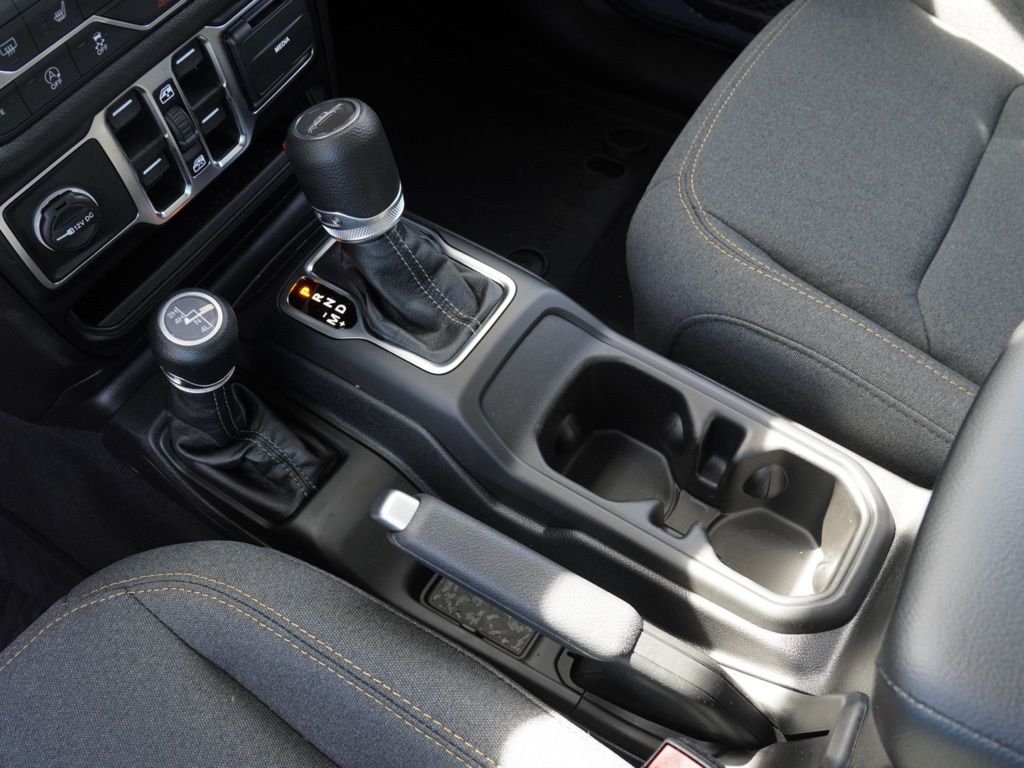 New 2026 Anvil Clear-Coat Exterior Paint Jeep Sport S Dark Sky Appearance image 17