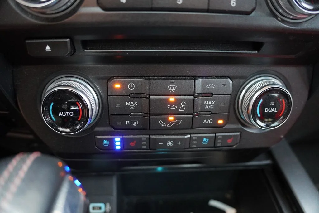 Used 2018 Gray Ford King Ranch image 8