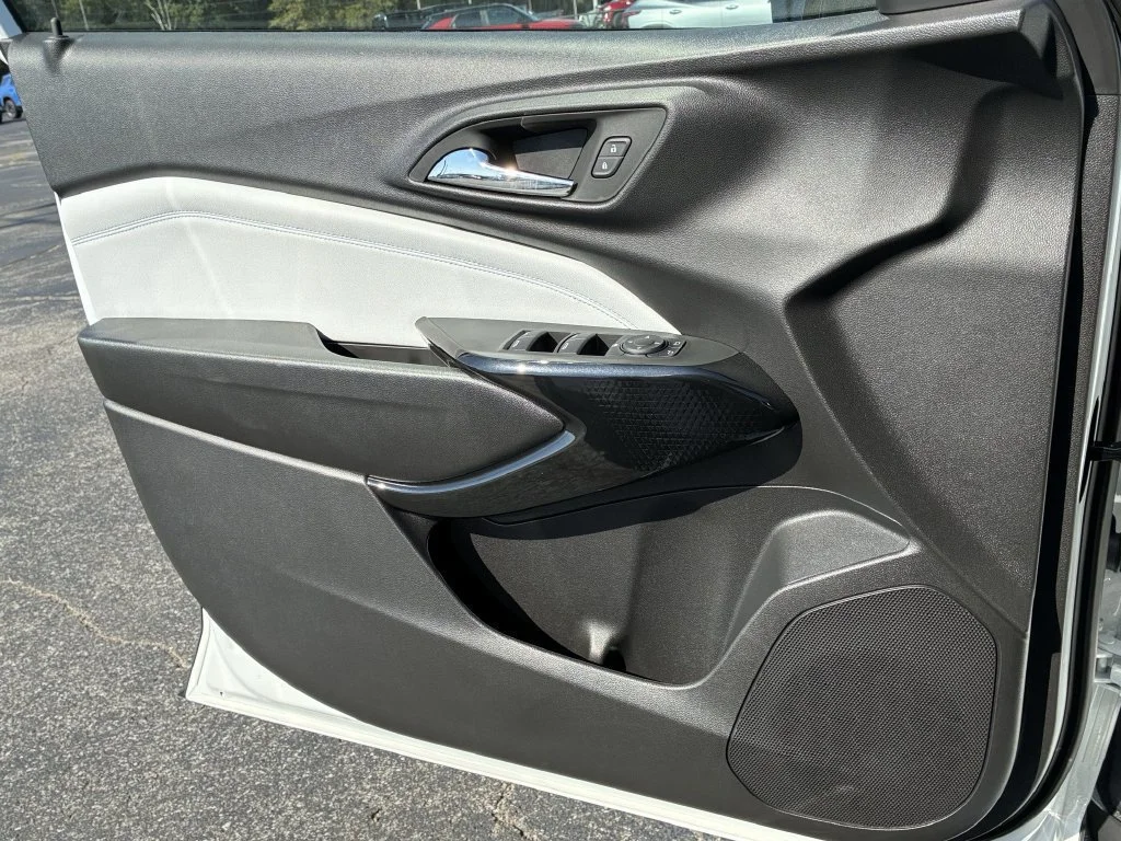 New 2026 Summit White Chevrolet LT image 11