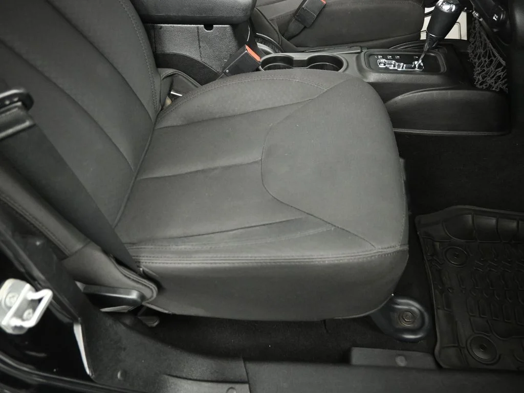 Used 2015 Black Jeep Unlimited Sport image 29