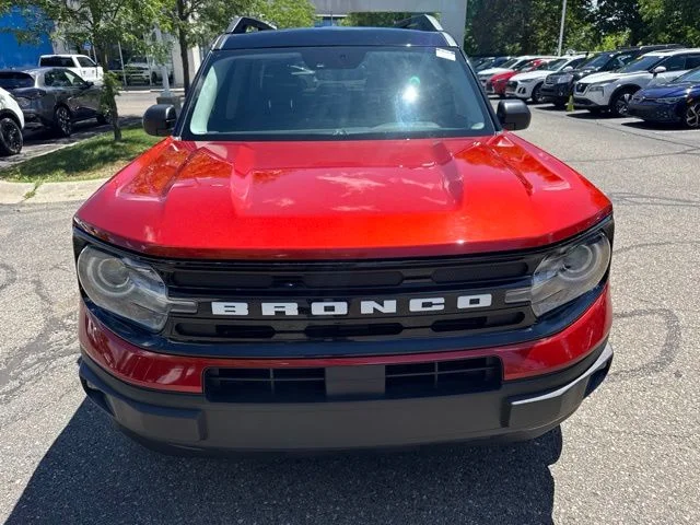 Used 2022 Red Ford Outer Banks image 2