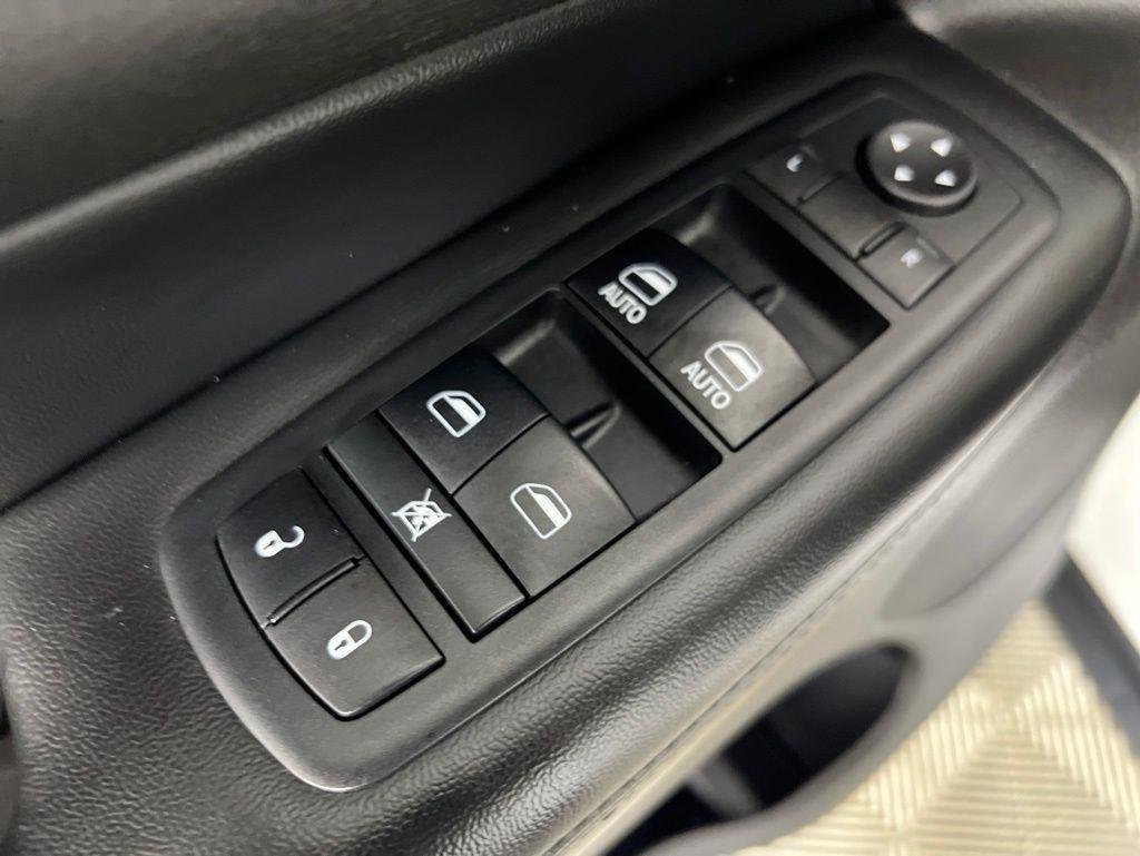 Used 2018 Bright White Clearcoat Jeep Limited image 14
