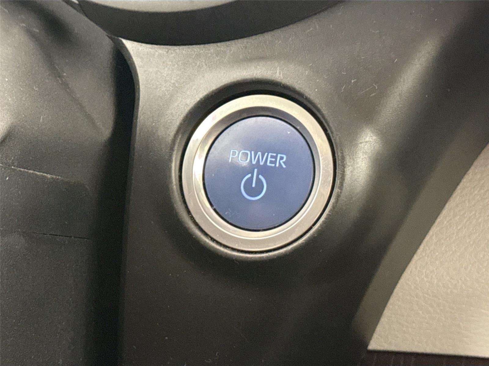 Used 2022 Midnight Black Metallic Toyota LE image 20
