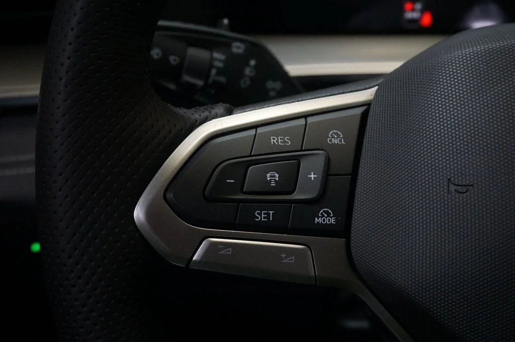 2026 Volkswagen Tiguan SE R-LINE BLACK - Photo 21
