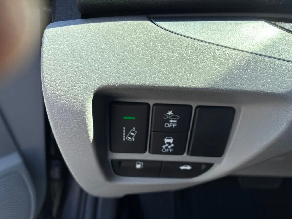 Used 2018  Acura 2.4L image 15