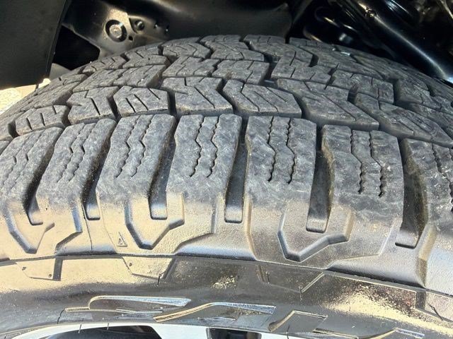 Used 2019 Midnight Black Metallic Toyota Limited image 9